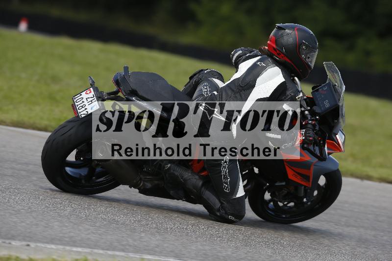 /Archiv-2024/29 12.06.2024 MOTO.CH Track Day ADR/Gruppe blau/46